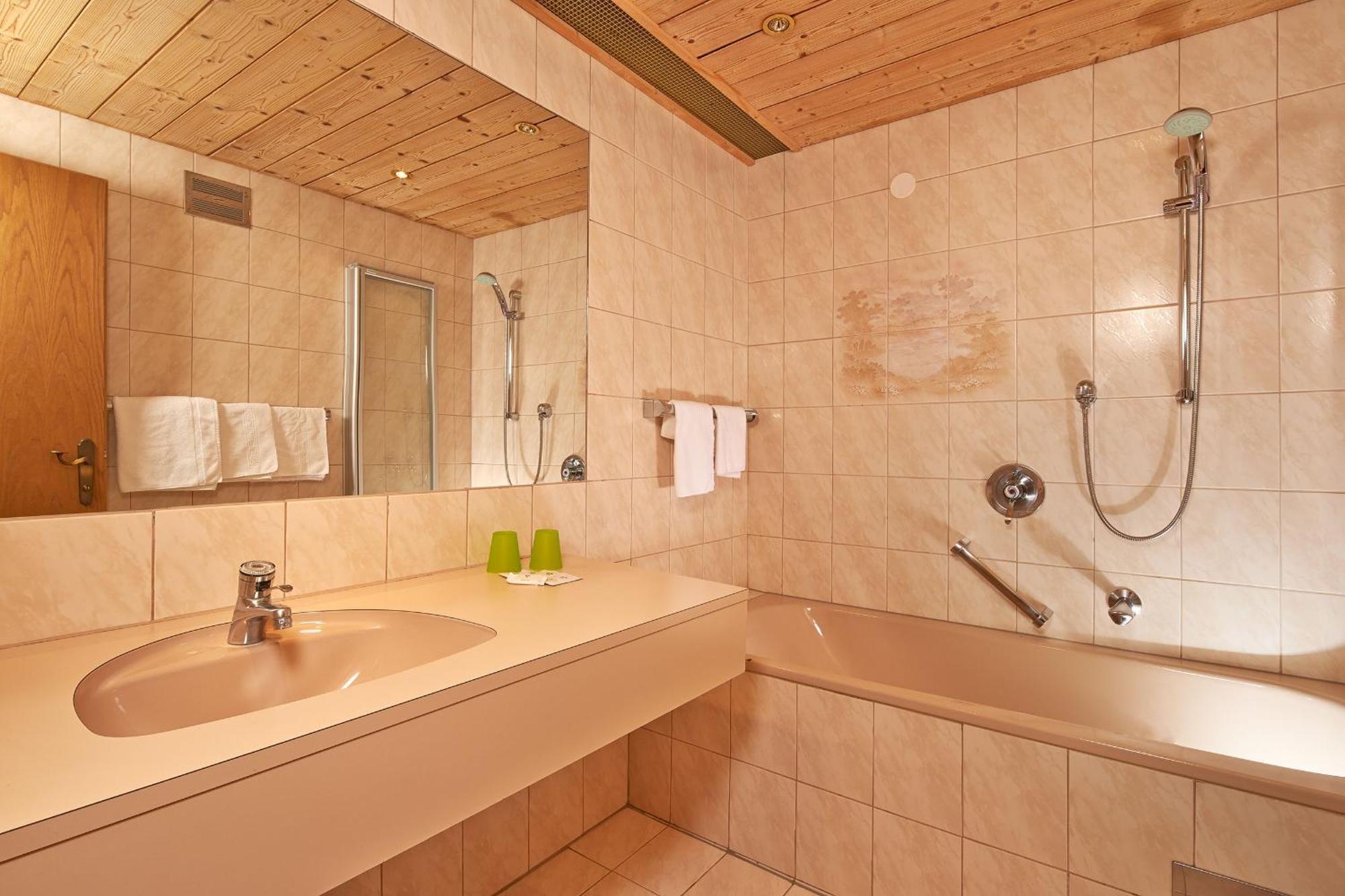 Hotel Alt Vent Tyrol Buitenkant foto