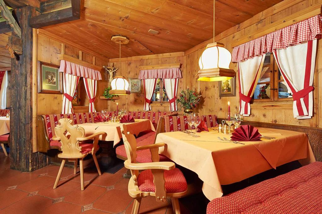 Hotel Alt Vent Tyrol Buitenkant foto