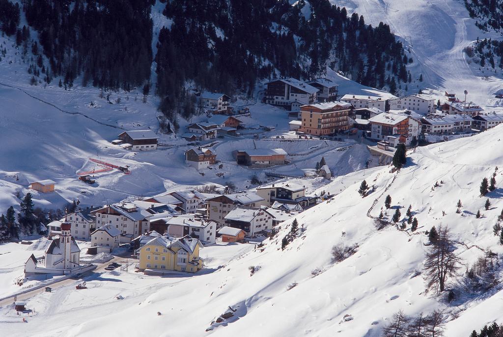 Hotel Alt Vent Tyrol Buitenkant foto